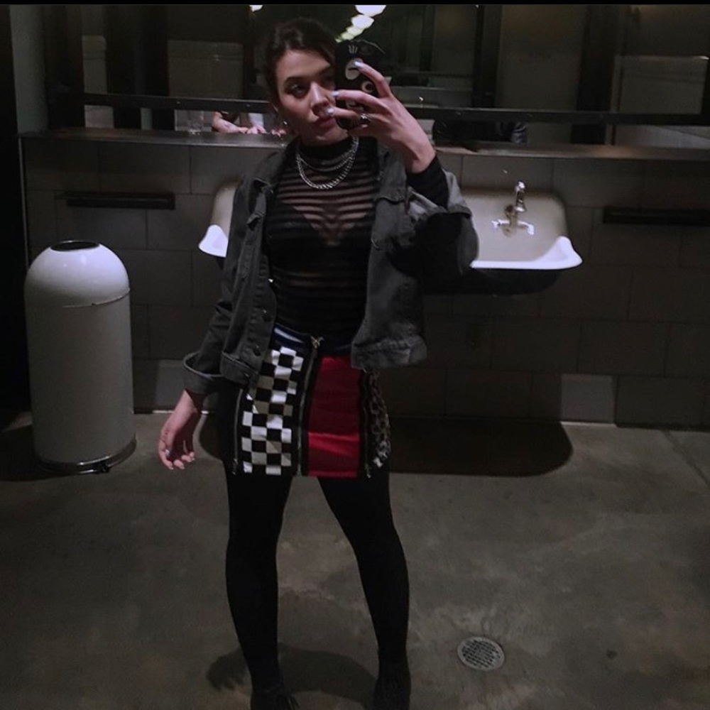 *sold* Current Mood “Opposites Attract” Skirt 🎸